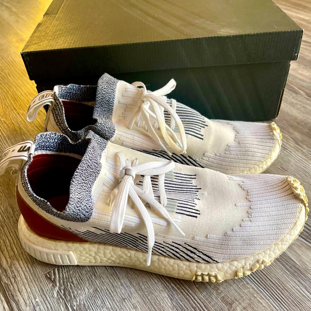 Adidas racer sneakers